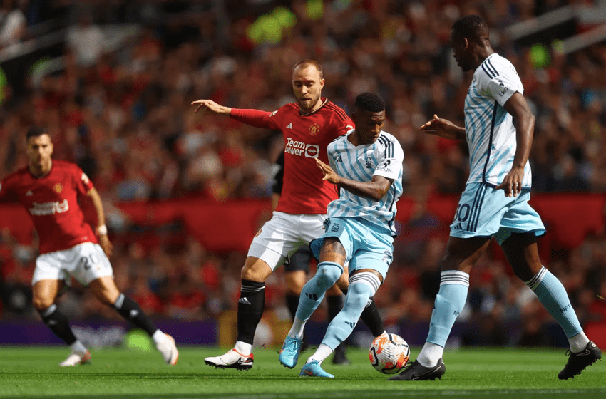 乐鱼-曼联不断突破！，西亚卡姆连续五场比赛得分超过持续失利热度持续攀升-乐鱼