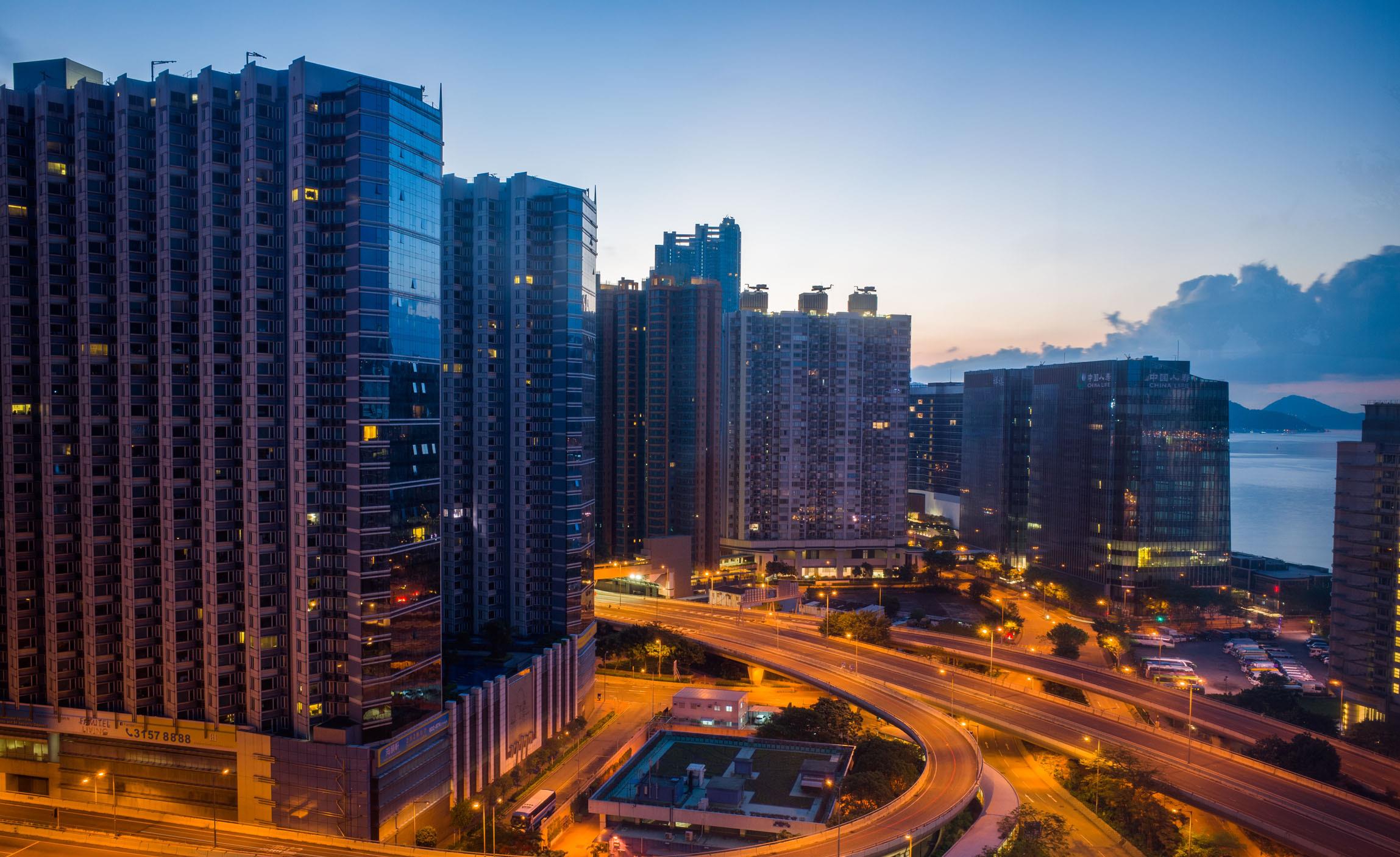 乐鱼体育-包含风云突变！费耶诺德窗口期豪取连胜；西甲版图或变；气氛紧张；数据趋势出现新变化的词条-乐鱼体育