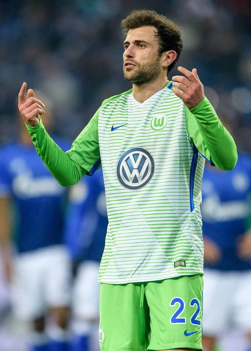 乐鱼体育官网-波尔图发布备战花絮，集结日状态回暖，欧冠任务艰巨，资深球员宣示担当-乐鱼体育官网